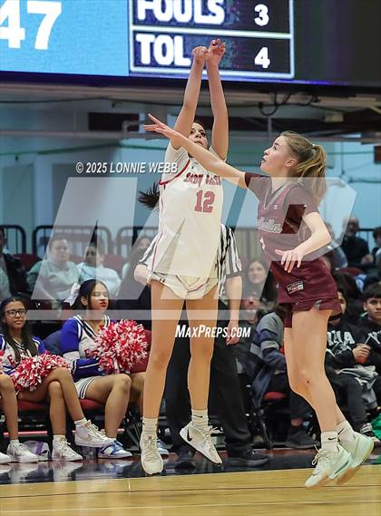 Thumbnail 3 in Yonkers Montessori Academy vs. Valhalla (NYSPHSAA Section 1 Class B Semifinal) photogallery.