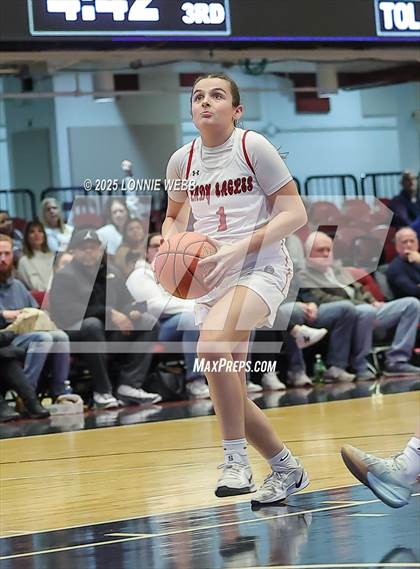 Thumbnail 1 in Yonkers Montessori Academy vs. Valhalla (NYSPHSAA Section 1 Class B Semifinal) photogallery.