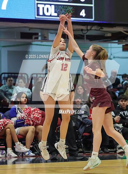 Thumbnail 2 in Yonkers Montessori Academy vs. Valhalla (NYSPHSAA Section 1 Class B Semifinal) photogallery.