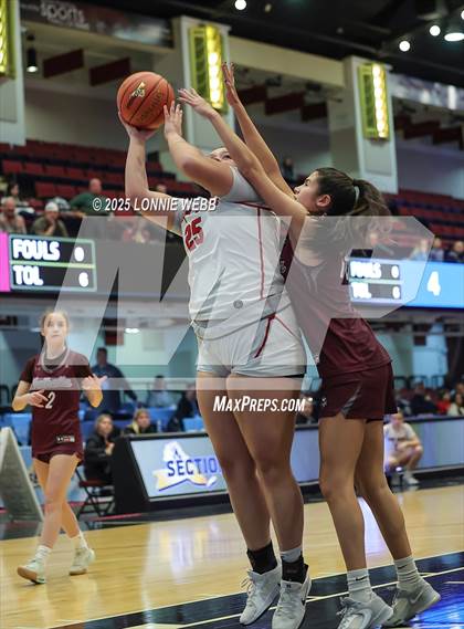 Thumbnail 1 in Yonkers Montessori Academy vs. Valhalla (NYSPHSAA Section 1 Class B Semifinal) photogallery.