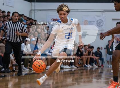 Thumbnail 1 in Punahou vs Oak Hill Academy (Iolani Classic) photogallery.