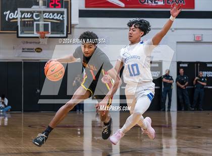 Thumbnail 2 in Punahou vs Oak Hill Academy (Iolani Classic) photogallery.