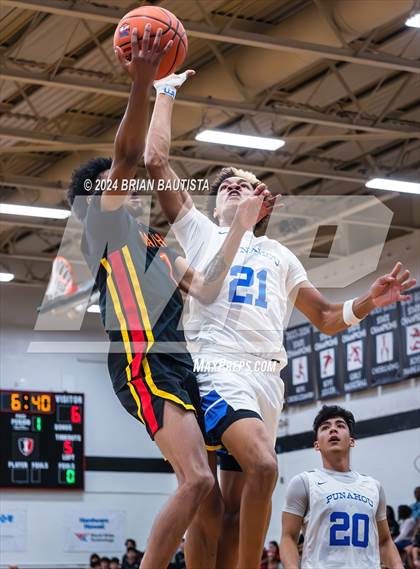 Thumbnail 1 in Punahou vs Oak Hill Academy (Iolani Classic) photogallery.