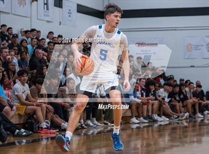 Thumbnail 2 in Punahou vs Oak Hill Academy (Iolani Classic) photogallery.