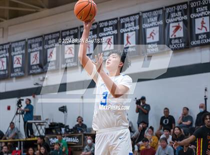 Thumbnail 2 in Punahou vs Oak Hill Academy (Iolani Classic) photogallery.