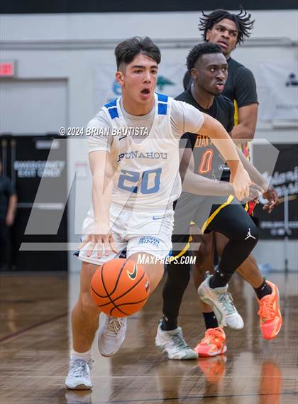 Thumbnail 1 in Punahou vs Oak Hill Academy (Iolani Classic) photogallery.