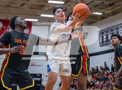 Thumbnail 2 in Punahou vs Oak Hill Academy (Iolani Classic) photogallery.