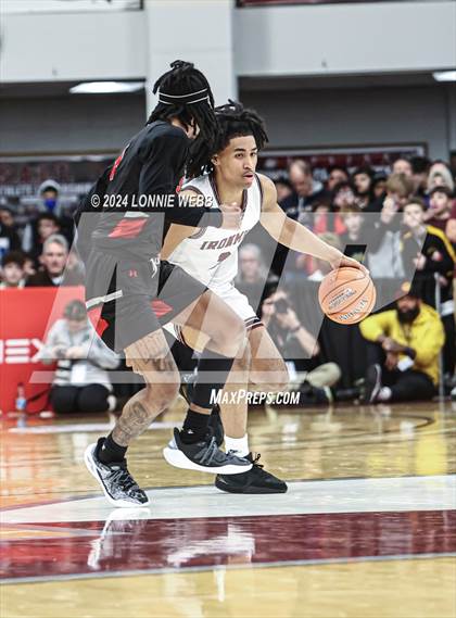 Thumbnail 3 in Archbishop Stepinac vs. Don Bosco Prep (Spalding Hoophall Classic) photogallery.
