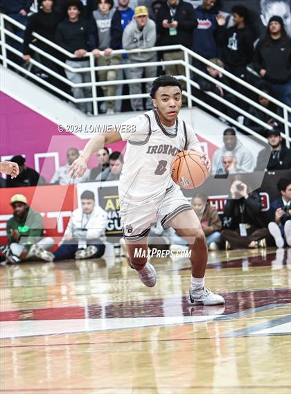Thumbnail 1 in Archbishop Stepinac vs. Don Bosco Prep (Spalding Hoophall Classic) photogallery.