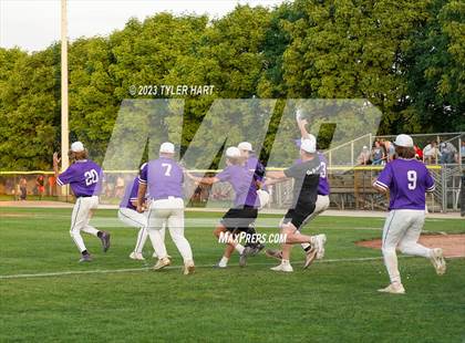 Thumbnail 2 in Brownsburg vs. Terre Haute North Vigo (IHSAA 4A Sectional 12 Championship) photogallery.