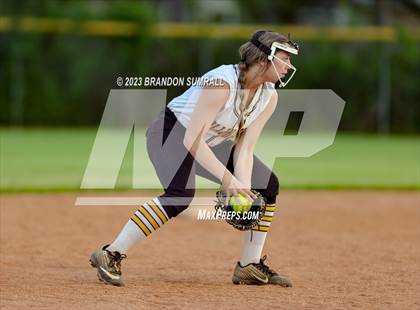 Thumbnail 3 in Billingsley @ Verbena photogallery.