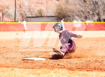 Thumbnail 3 in Judge Memorial Catholic vs. Morgan (Chuckwagon Classic) photogallery.