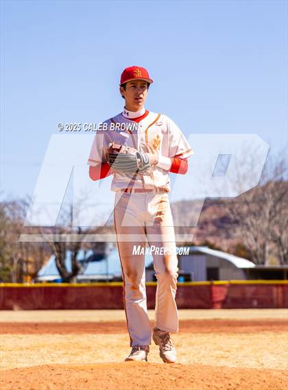 Thumbnail 3 in Judge Memorial Catholic vs. Morgan (Chuckwagon Classic) photogallery.