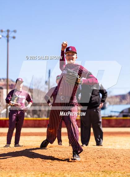Thumbnail 2 in Judge Memorial Catholic vs. Morgan (Chuckwagon Classic) photogallery.