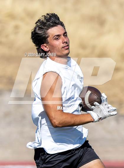 Thumbnail 3 in Whitney vs Lincoln 7v7 scrimmage photogallery.