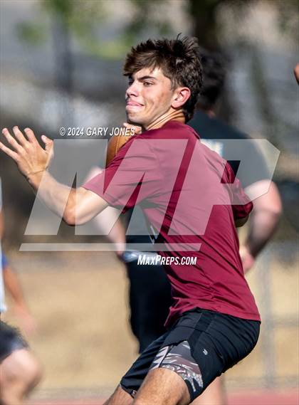 Thumbnail 3 in Whitney vs Lincoln 7v7 scrimmage photogallery.