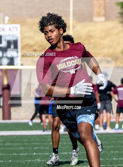 Thumbnail 1 in Whitney vs Lincoln 7v7 scrimmage photogallery.