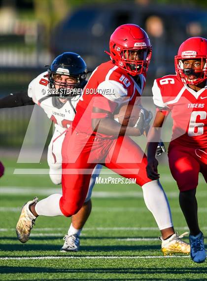 Thumbnail 2 in Lovejoy @ Terrell photogallery.