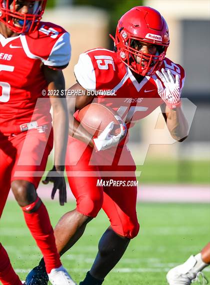 Thumbnail 2 in Lovejoy @ Terrell photogallery.