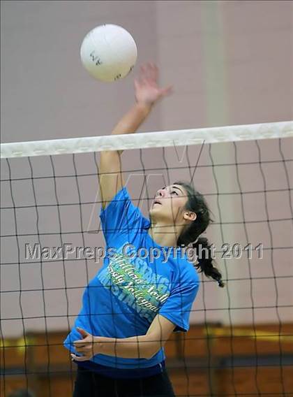 Thumbnail 3 in Campolindo vs Millard North (Archbishop Mitty Invitational Tournament) photogallery.