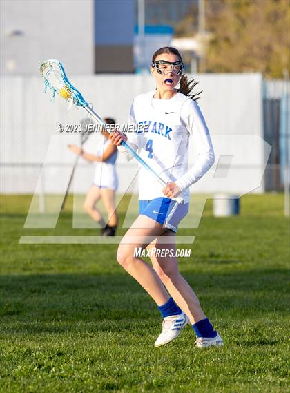 Thumbnail 2 in Aragon @ Newark Memorial photogallery.