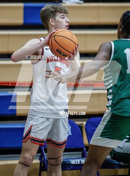 Thumbnail 3 in North Gwinnett vs. Christ School (Lemon Street Classic) photogallery.