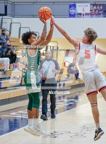Thumbnail 2 in North Gwinnett vs. Christ School (Lemon Street Classic) photogallery.