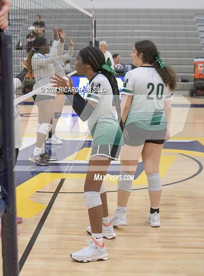 Thumbnail 2 in Mayde Creek vs Paetow A (Katy ISD Subvarsity Tournament) photogallery.