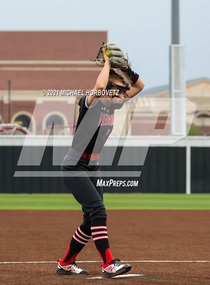 Thumbnail 2 in Lovejoy vs. Wakeland (UIL 5A Bi-District Playoff) photogallery.