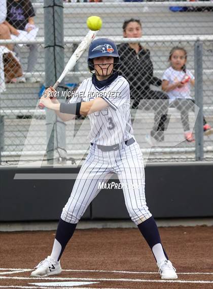 Thumbnail 1 in Lovejoy vs. Wakeland (UIL 5A Bi-District Playoff) photogallery.
