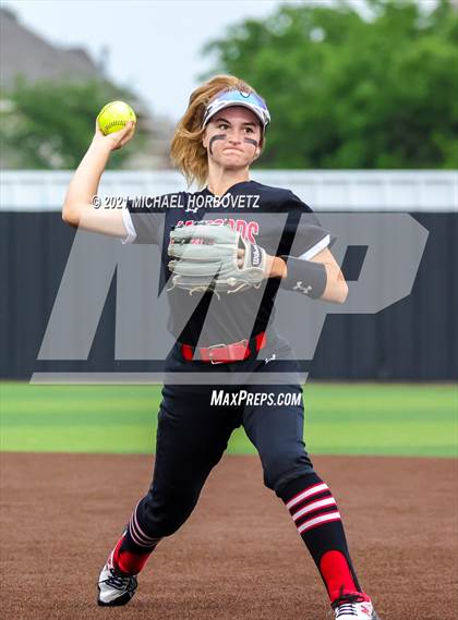 Thumbnail 2 in Lovejoy vs. Wakeland (UIL 5A Bi-District Playoff) photogallery.