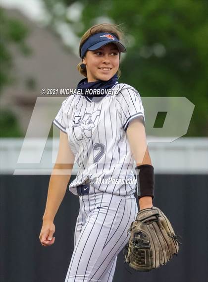 Thumbnail 3 in Lovejoy vs. Wakeland (UIL 5A Bi-District Playoff) photogallery.