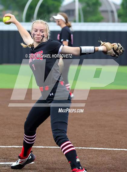 Thumbnail 2 in Lovejoy vs. Wakeland (UIL 5A Bi-District Playoff) photogallery.