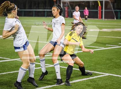 Thumbnail 1 in Bellarmine Prep vs. Inglemoor (WIAA 4A First Round) photogallery.