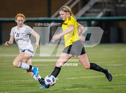 Thumbnail 2 in Bellarmine Prep vs. Inglemoor (WIAA 4A First Round) photogallery.