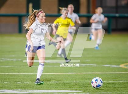 Thumbnail 2 in Bellarmine Prep vs. Inglemoor (WIAA 4A First Round) photogallery.
