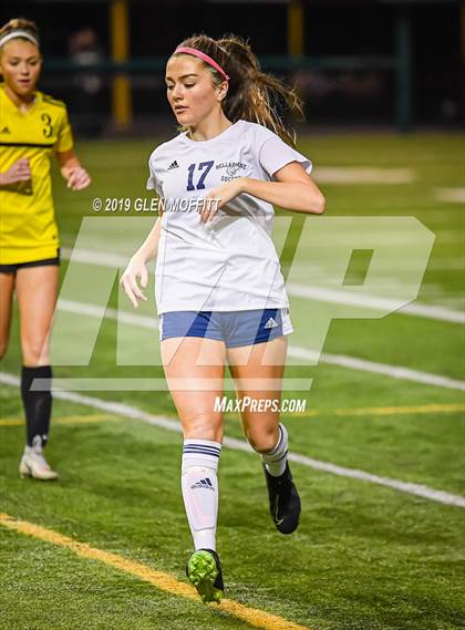 Thumbnail 3 in Bellarmine Prep vs. Inglemoor (WIAA 4A First Round) photogallery.