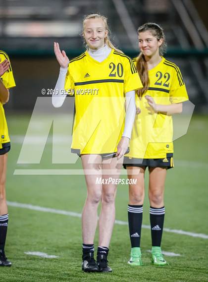 Thumbnail 3 in Bellarmine Prep vs. Inglemoor (WIAA 4A First Round) photogallery.