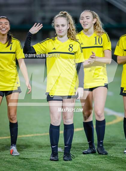 Thumbnail 1 in Bellarmine Prep vs. Inglemoor (WIAA 4A First Round) photogallery.
