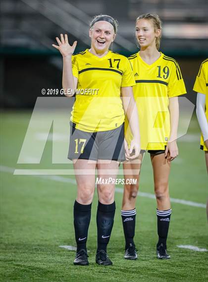 Thumbnail 1 in Bellarmine Prep vs. Inglemoor (WIAA 4A First Round) photogallery.