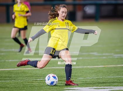Thumbnail 3 in Bellarmine Prep vs. Inglemoor (WIAA 4A First Round) photogallery.