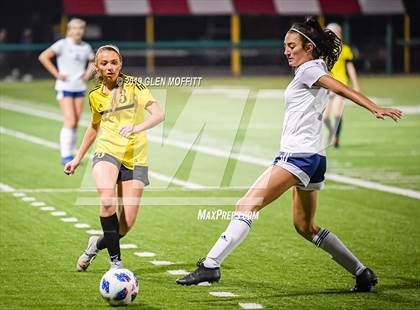 Thumbnail 3 in Bellarmine Prep vs. Inglemoor (WIAA 4A First Round) photogallery.