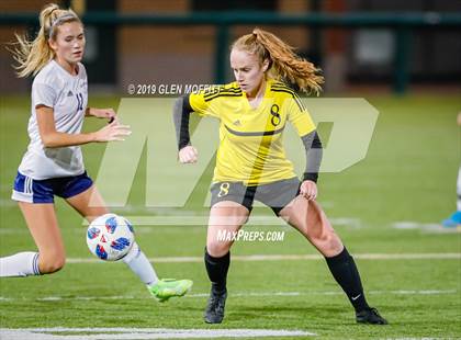 Thumbnail 2 in Bellarmine Prep vs. Inglemoor (WIAA 4A First Round) photogallery.