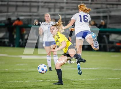 Thumbnail 1 in Bellarmine Prep vs. Inglemoor (WIAA 4A First Round) photogallery.