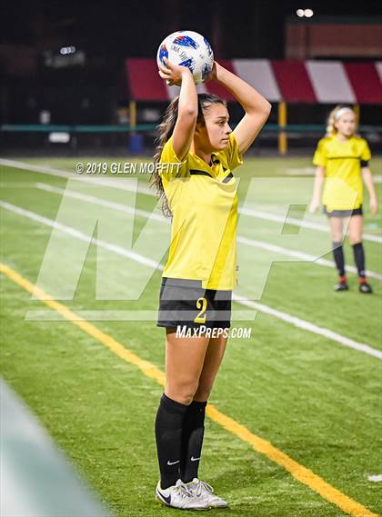 Thumbnail 2 in Bellarmine Prep vs. Inglemoor (WIAA 4A First Round) photogallery.