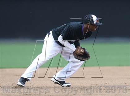 Thumbnail 2 in Stony Point vs. Cedar Ridge photogallery.