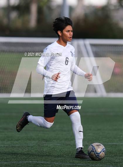 Thumbnail 2 in St. John Bosco vs. Laguna Hills (Hawks Invitational) photogallery.