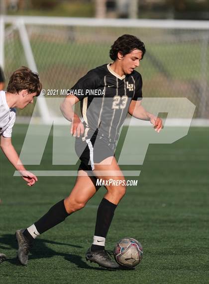 Thumbnail 3 in St. John Bosco vs. Laguna Hills (Hawks Invitational) photogallery.