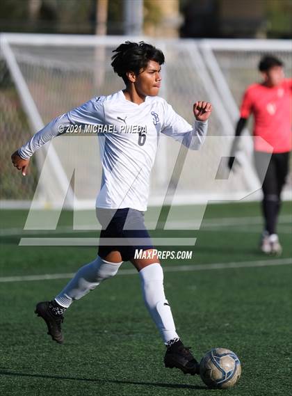 Thumbnail 3 in St. John Bosco vs. Laguna Hills (Hawks Invitational) photogallery.