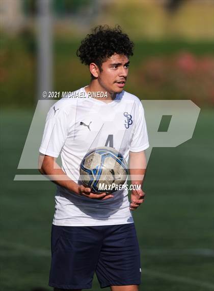 Thumbnail 3 in St. John Bosco vs. Laguna Hills (Hawks Invitational) photogallery.